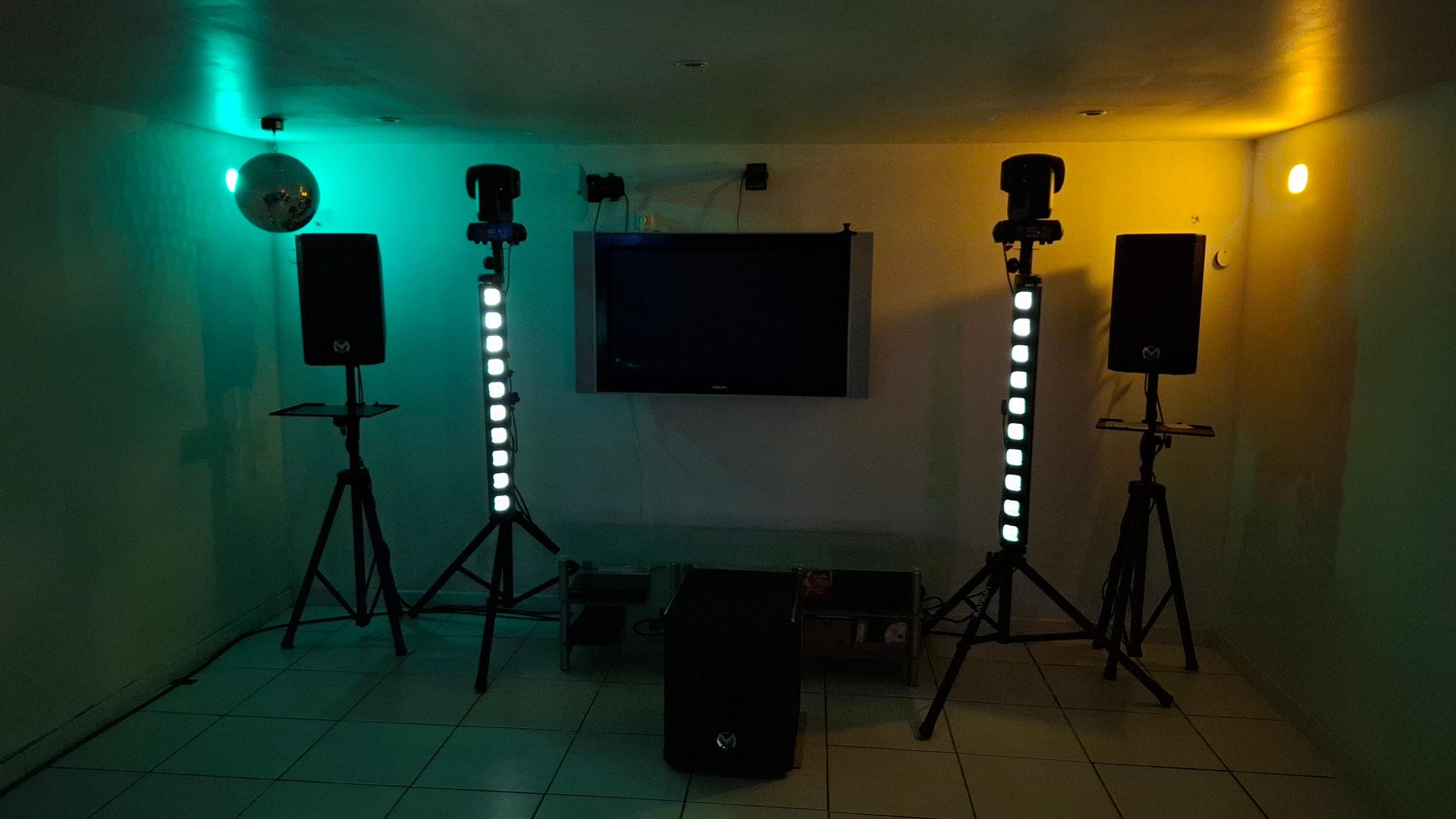 DJ PHIL Son et lumières 3