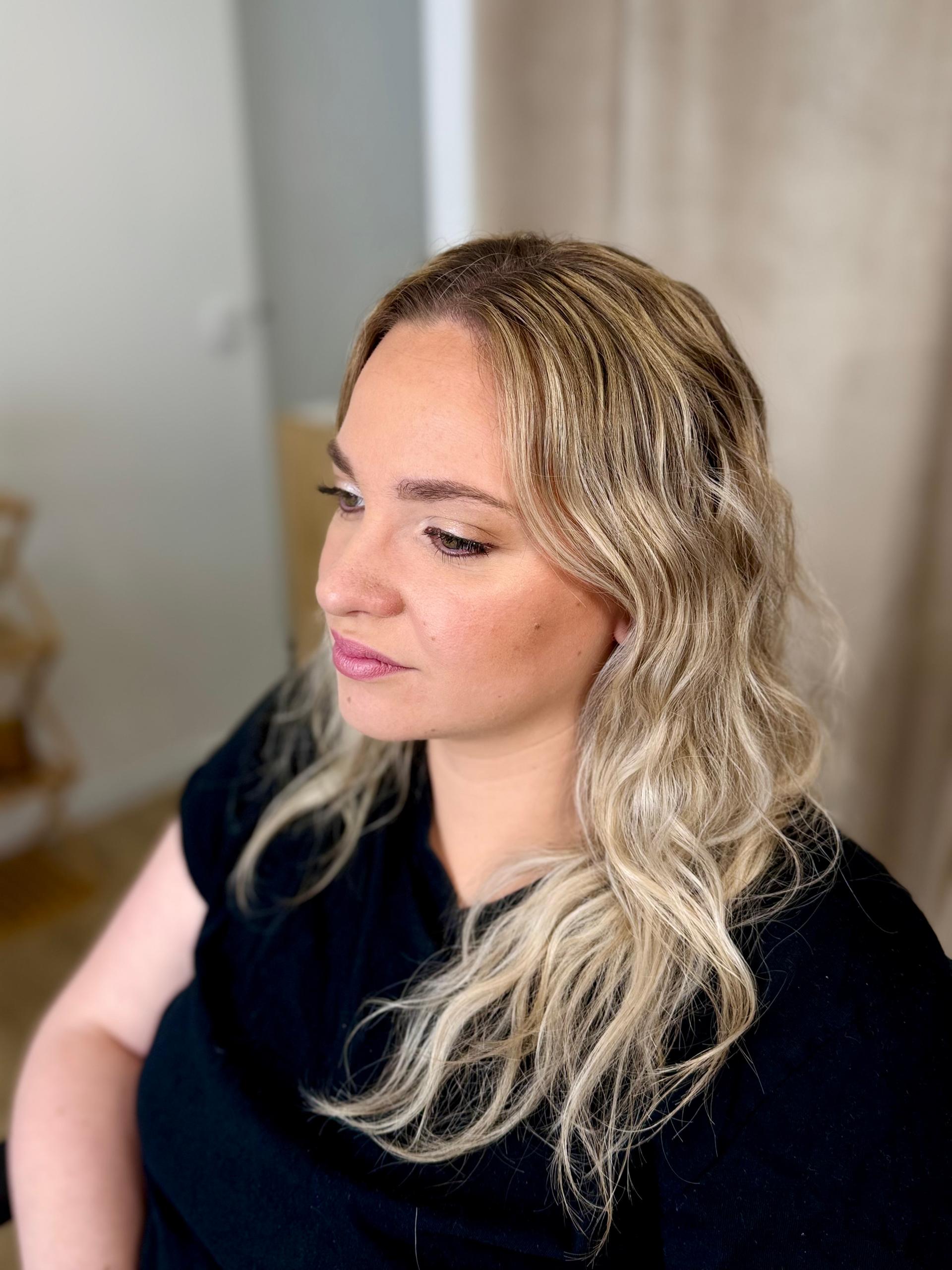 Julie makeup  - Photo 3