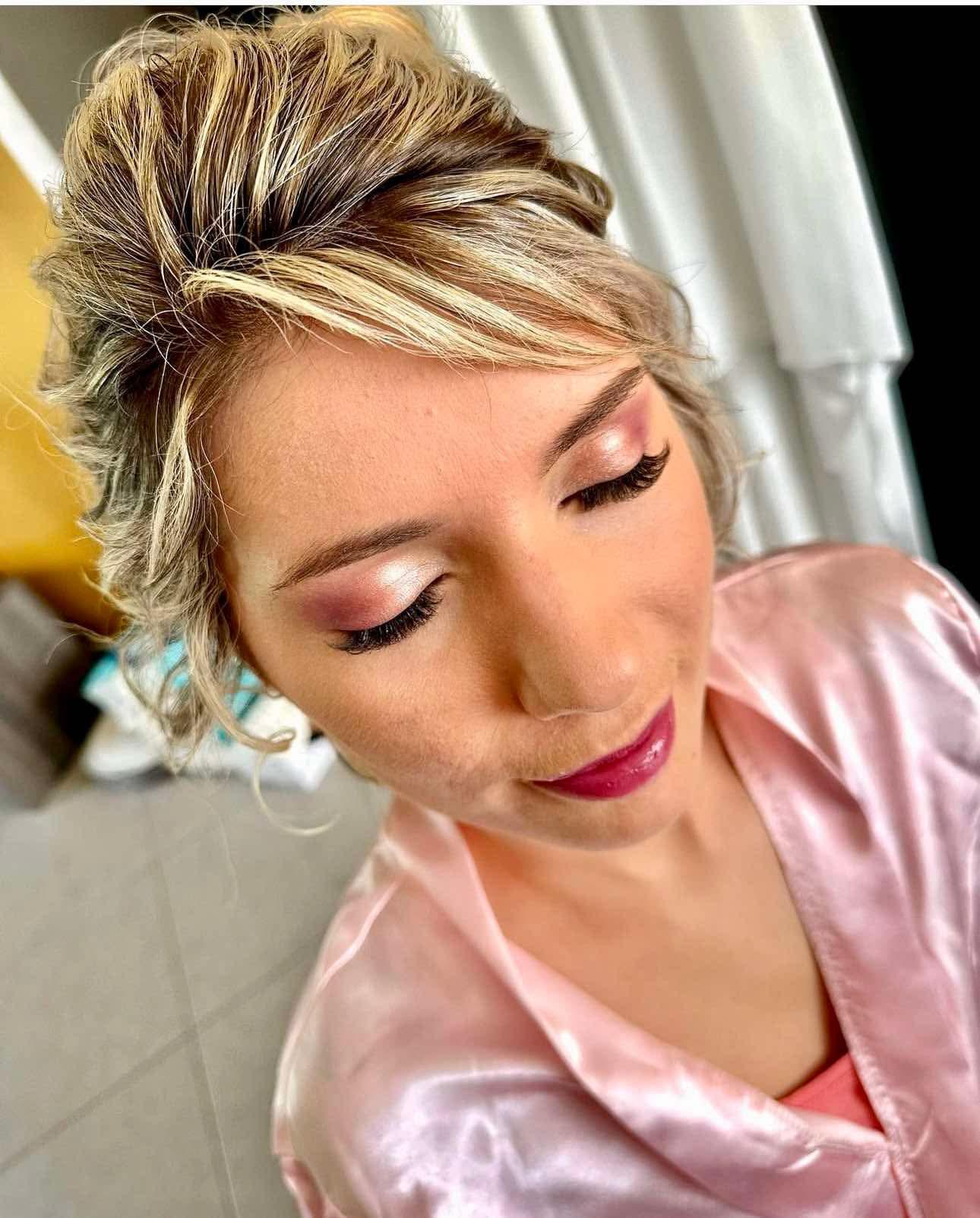Julie makeup  - Photo 10