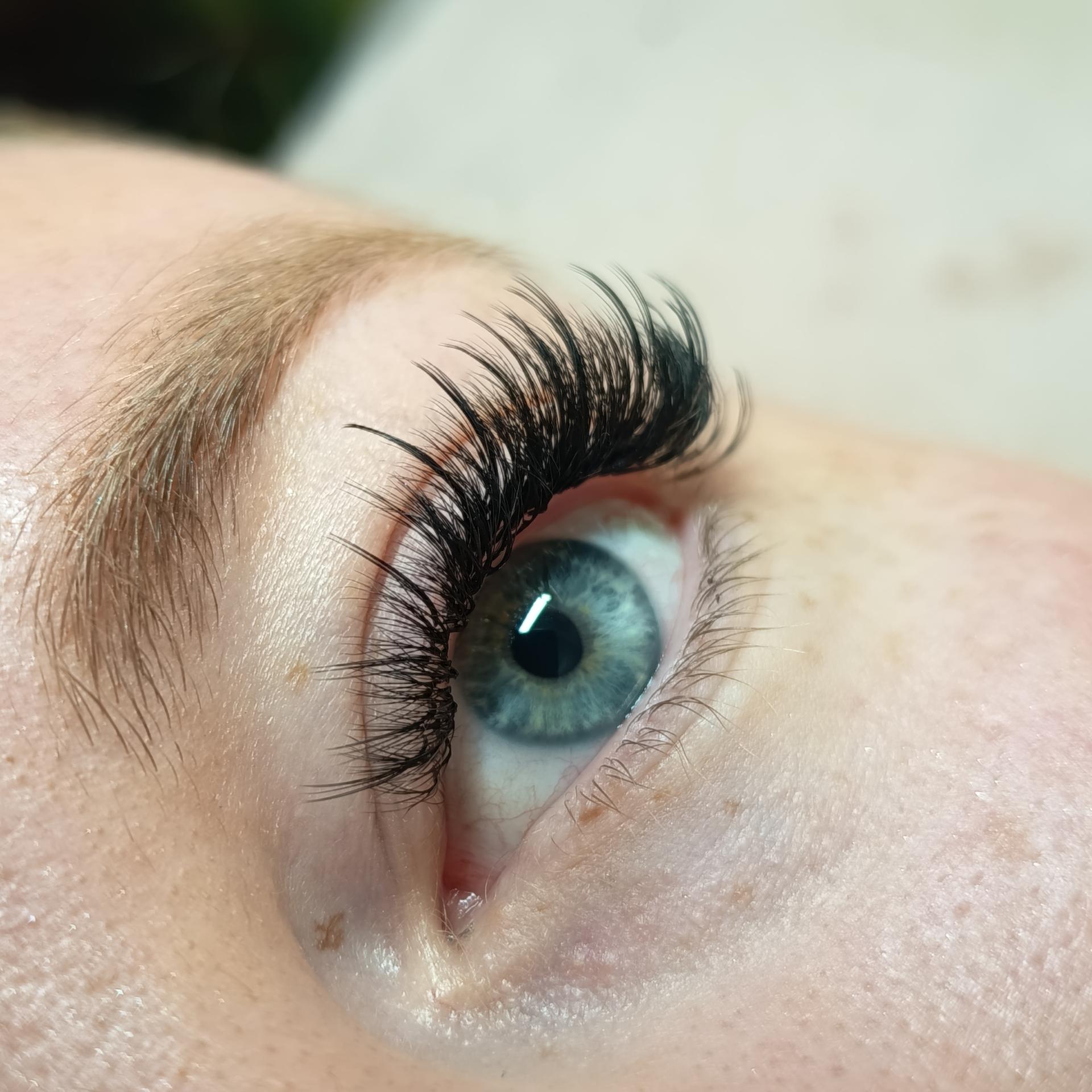 Les cils de No 3