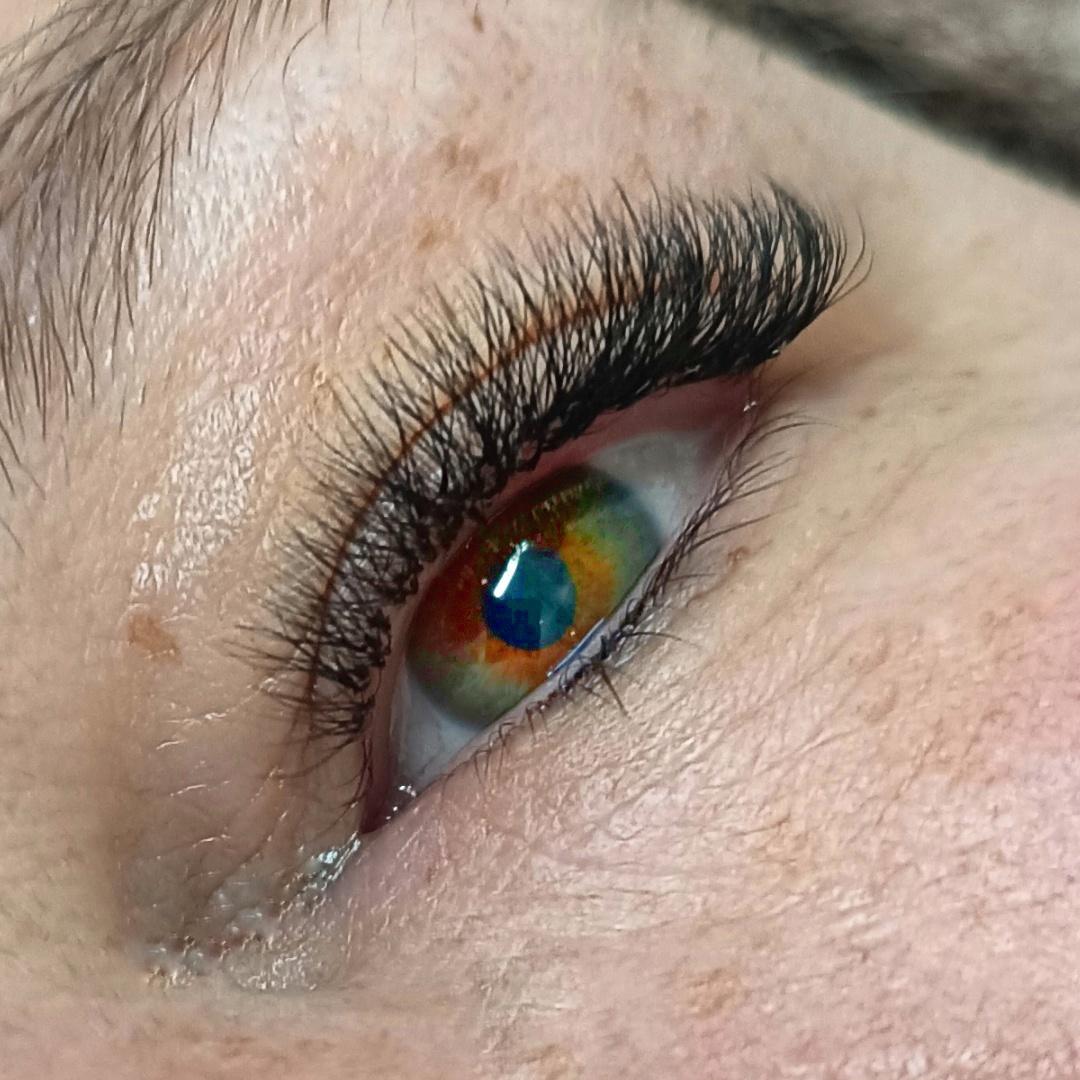 Les cils de No 4