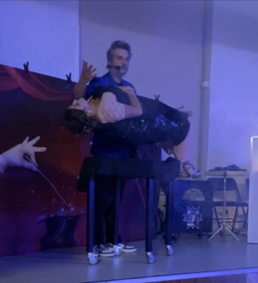 MISTER GREG magicien et mentaliste professionnel  4
