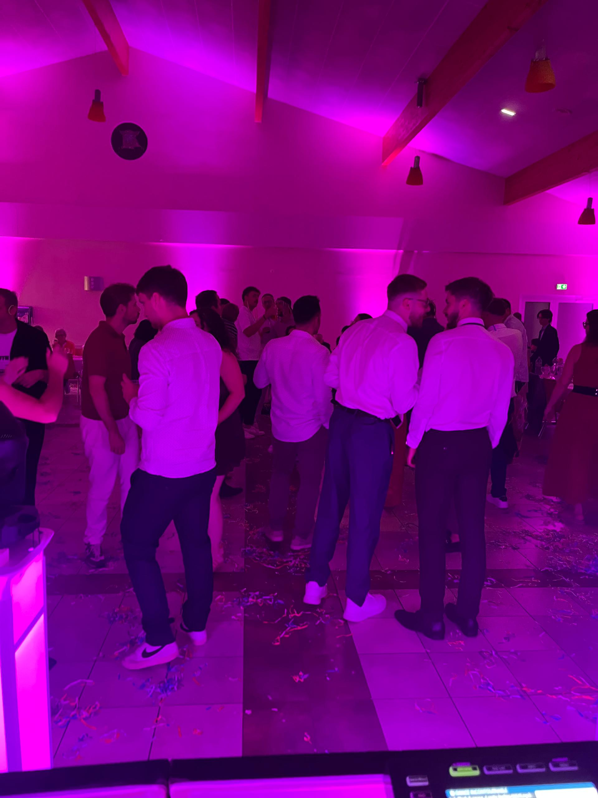 DJ OLIVER SONORISATION - Photo 2