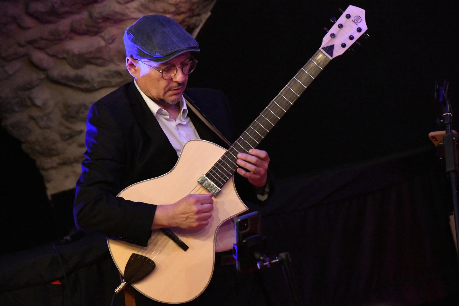 Xavier Bozetto Guitare Solo  à Matafelon-Granges